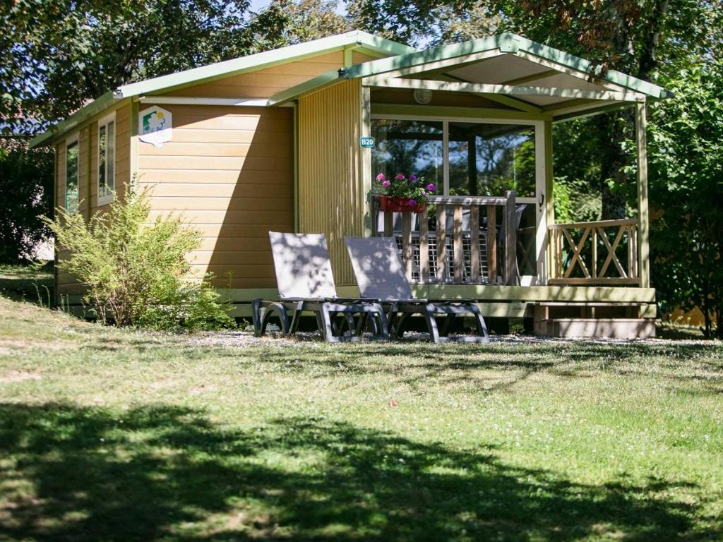 Camping Les Gorges Du Chambon Hotel Eymouthiers  Exterior photo